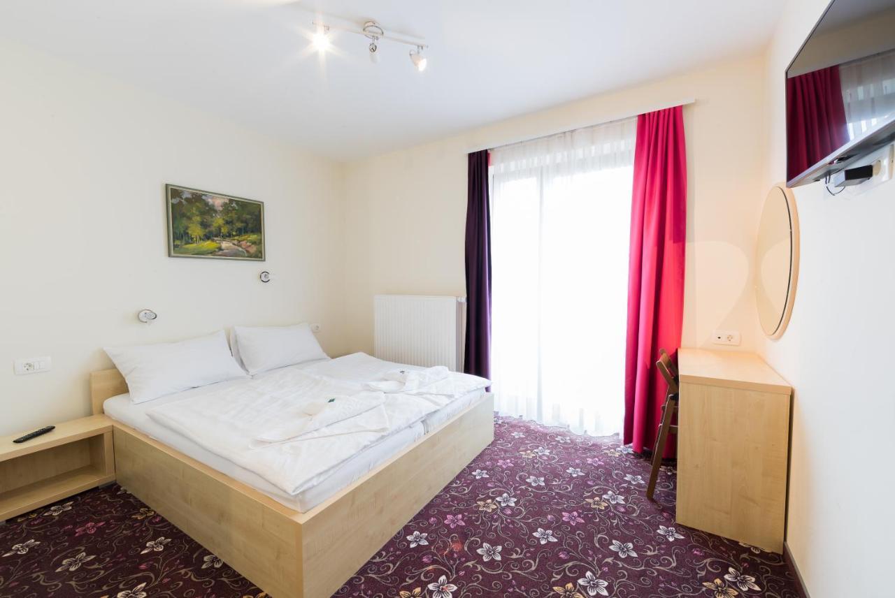 Hotel Jakec Trije Kralji Na Pohorju Zgornja Loznica Exterior foto
