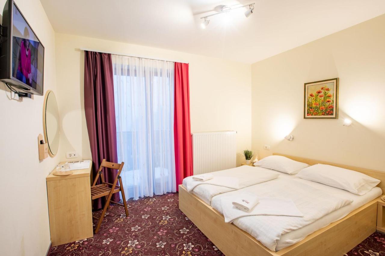 Hotel Jakec Trije Kralji Na Pohorju Zgornja Loznica Exterior foto