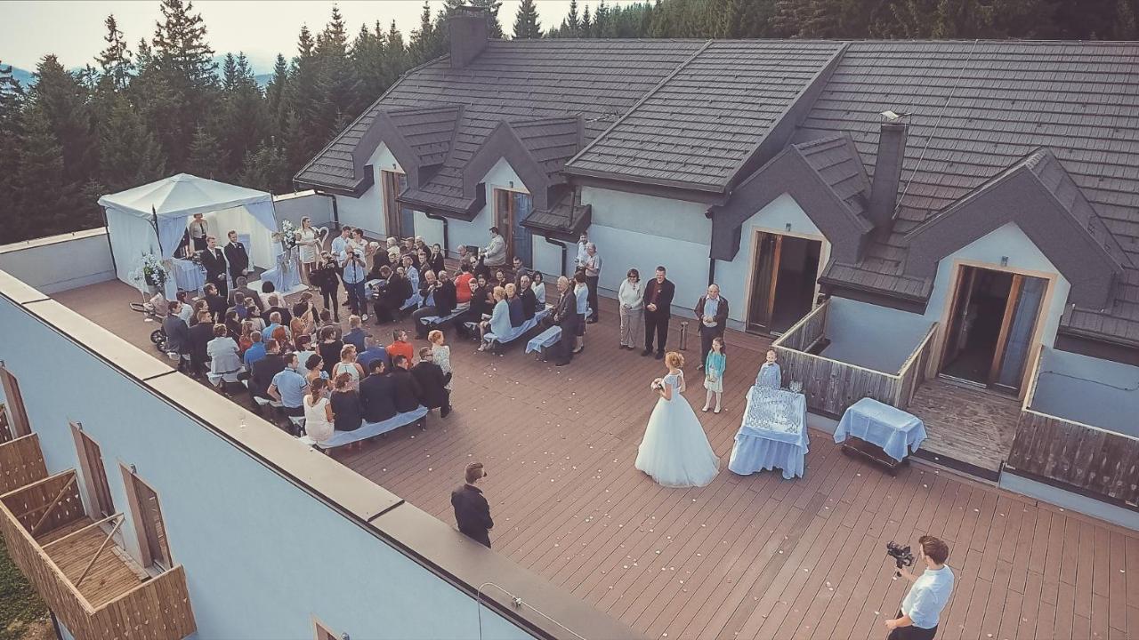 Hotel Jakec Trije Kralji Na Pohorju Zgornja Loznica Exterior foto