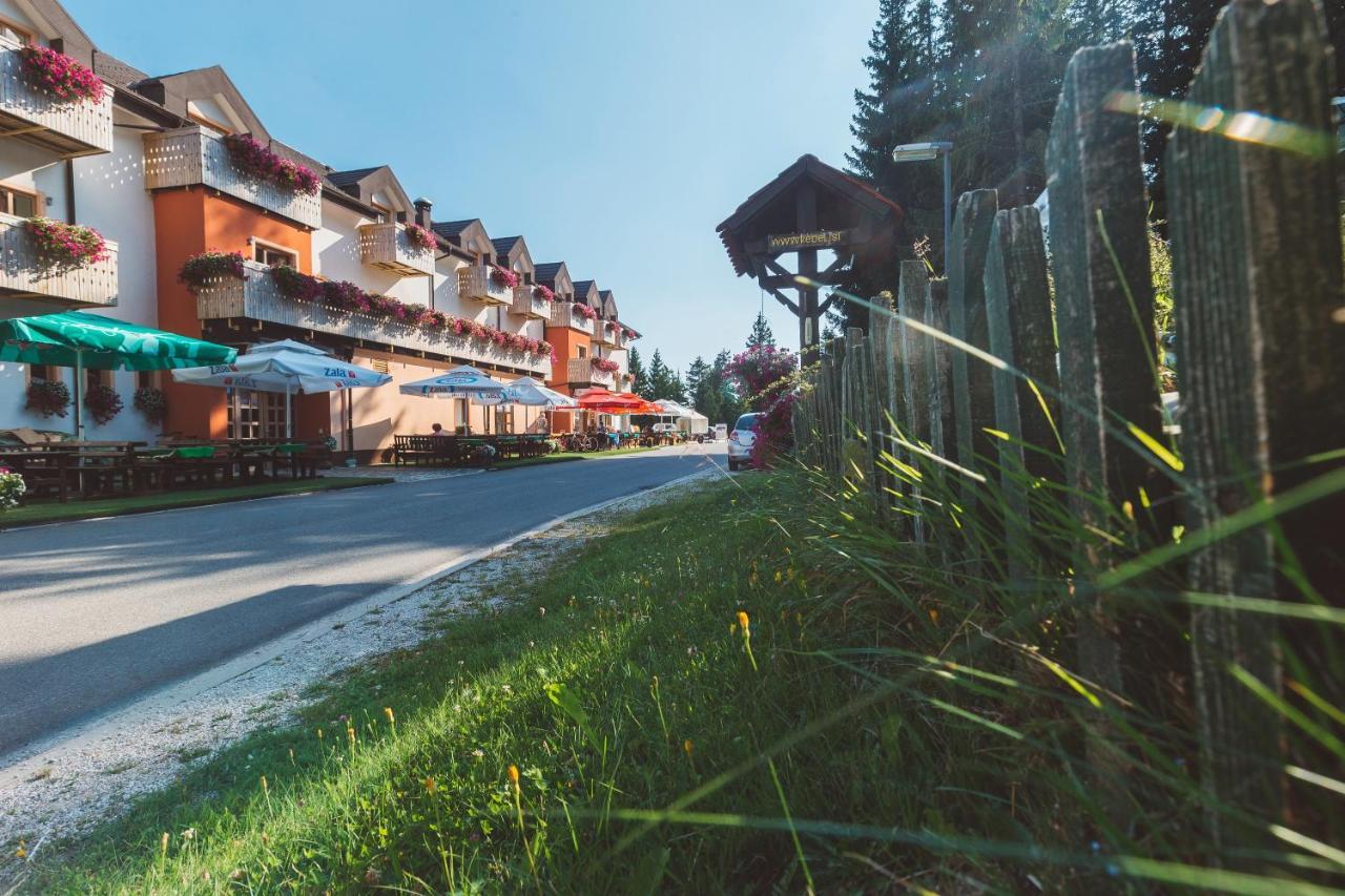 Hotel Jakec Trije Kralji Na Pohorju Zgornja Loznica Exterior foto