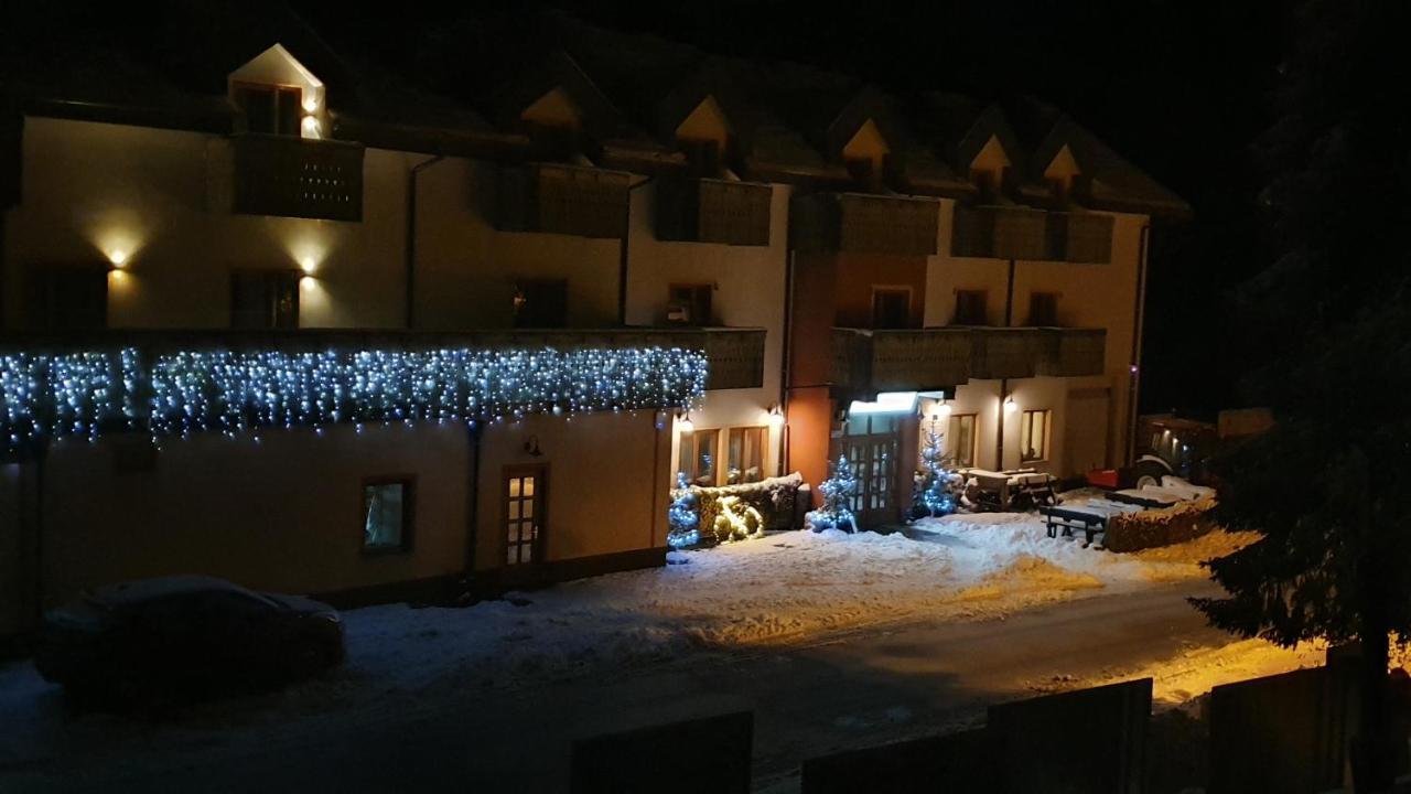 Hotel Jakec Trije Kralji Na Pohorju Zgornja Loznica Exterior foto